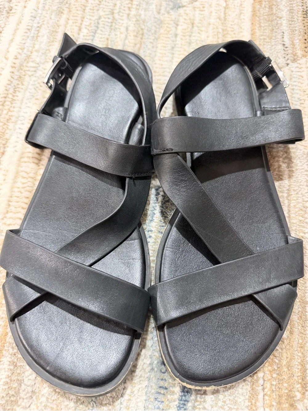 Michael Kors Black Cross-Strap Kids Sandals with Buckle